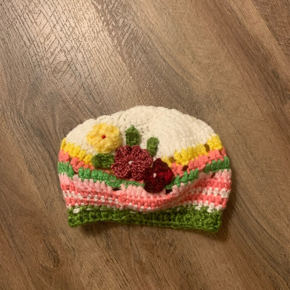 Girls winter floral beanie